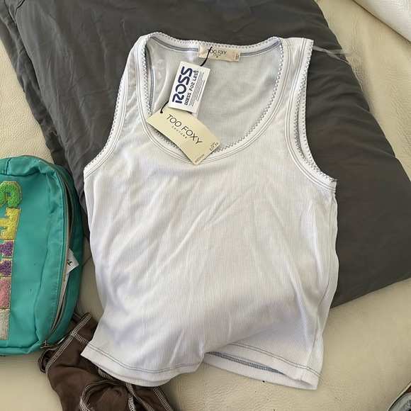 Too foxy tank top - Picture 1 of 1